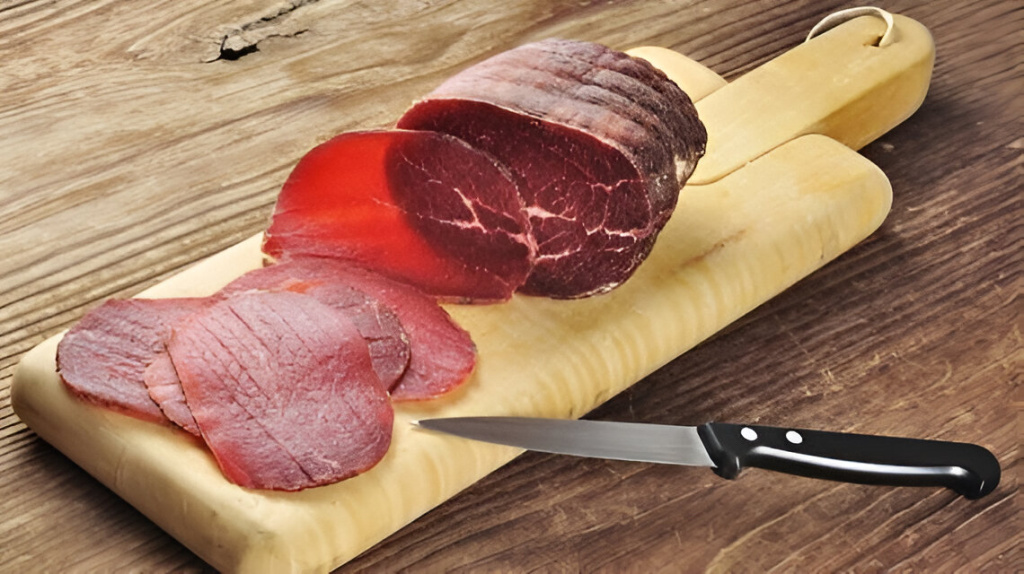  Отборная сырокопченая говядина в нарезке