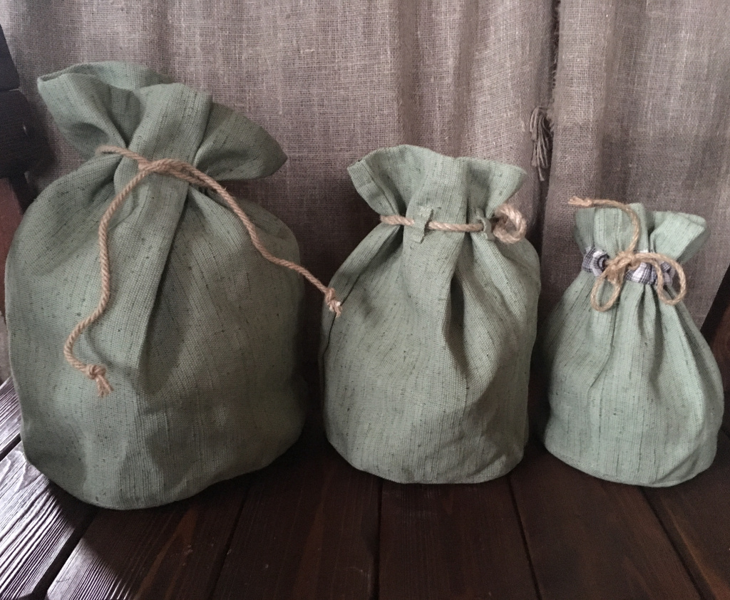  Мешок подарочный средний